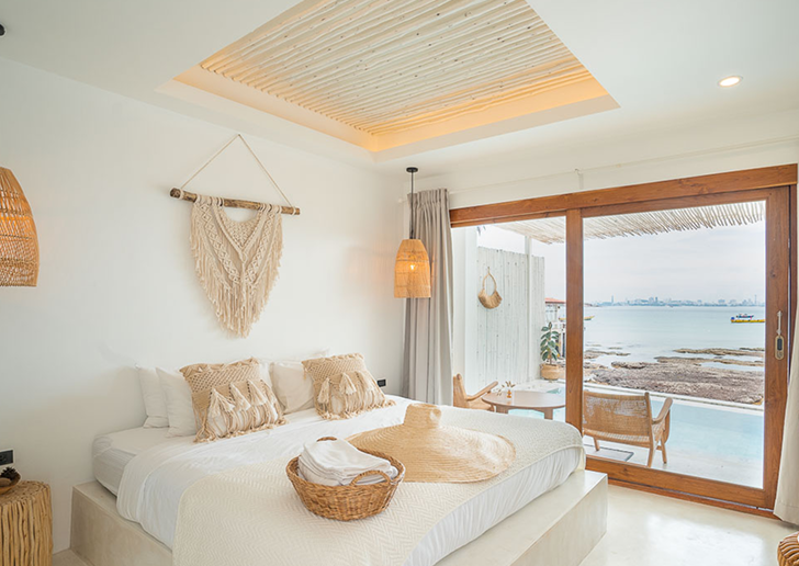 Sea View 2 Bed Pool Apartment